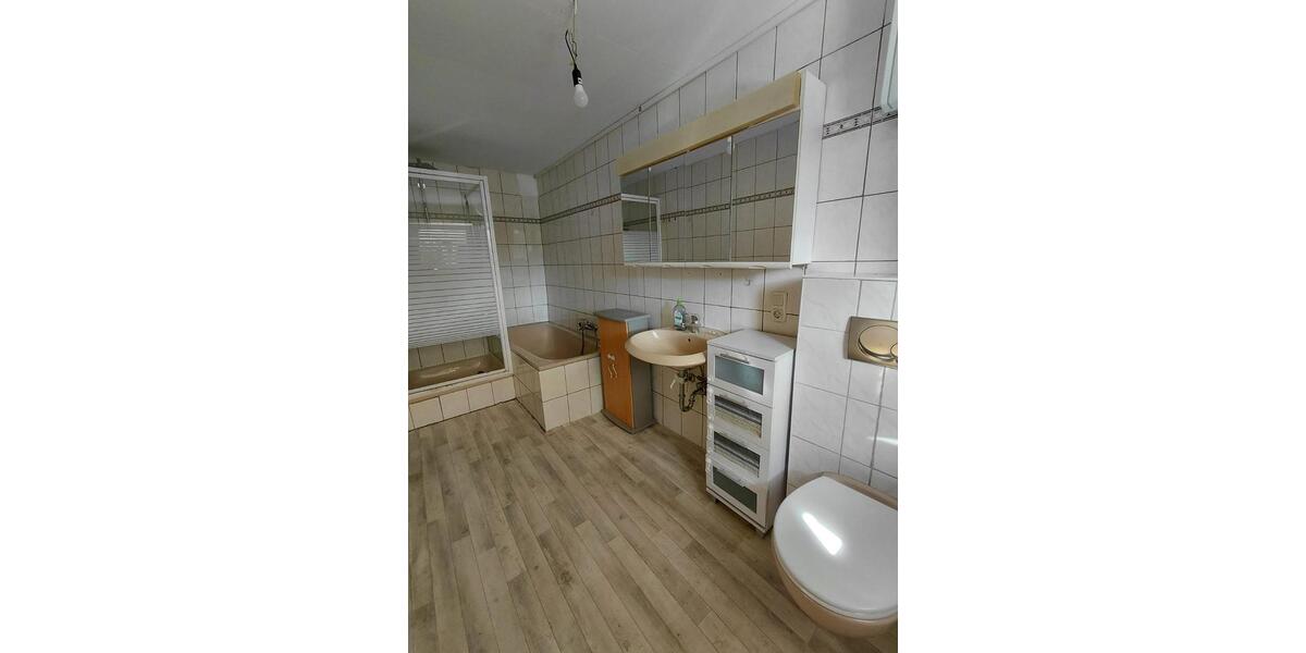 Einfamilienhaus Linnich - 6 Zimmer, 130 m&sup2;, 1.150&euro; | Angebot:25595847