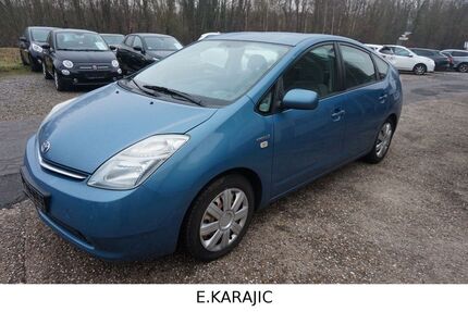 Toyota Prius 127.200 km 5.990 &euro; ESCHWEILER - KINZWEILER 52249