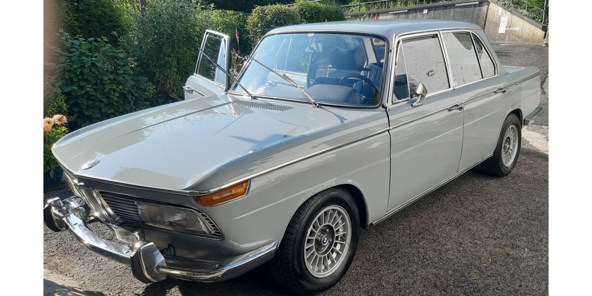 BMW 2002 9.235 km 14.900 &euro; Gey im Hürtgenwald 52393