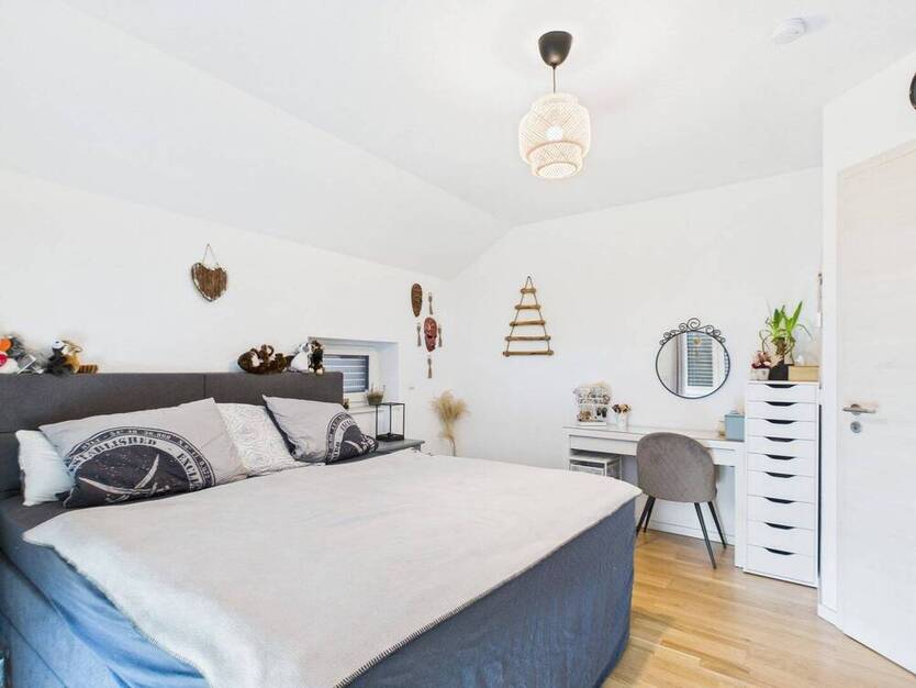 Modernes Einfamilienhaus von 2023 mit Garten, Garage & viel Platz zum Wohlfühlen!
