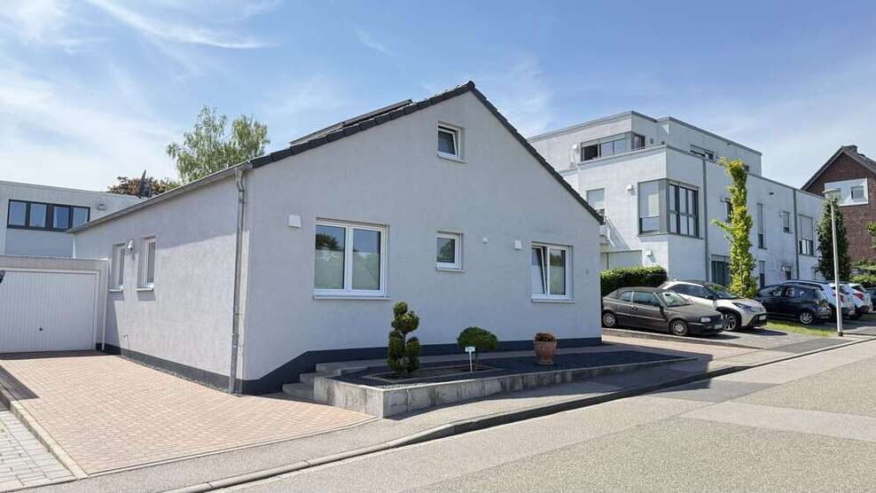 Haus zum Kaufen in Herzogenrath 459.000 € 123.81 m² 4 zimmer