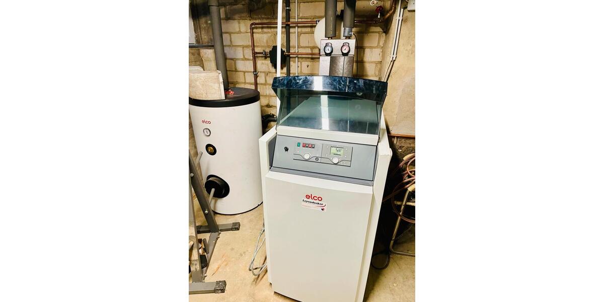 Freistehender Bungalow mit großem Gartengrundstück 5 zimmer