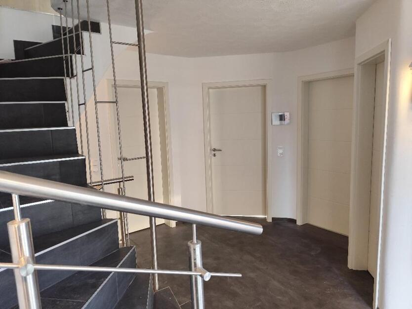 Wohnhaus von Privat mit Büro Praxis in Düren - Lendersdorf
