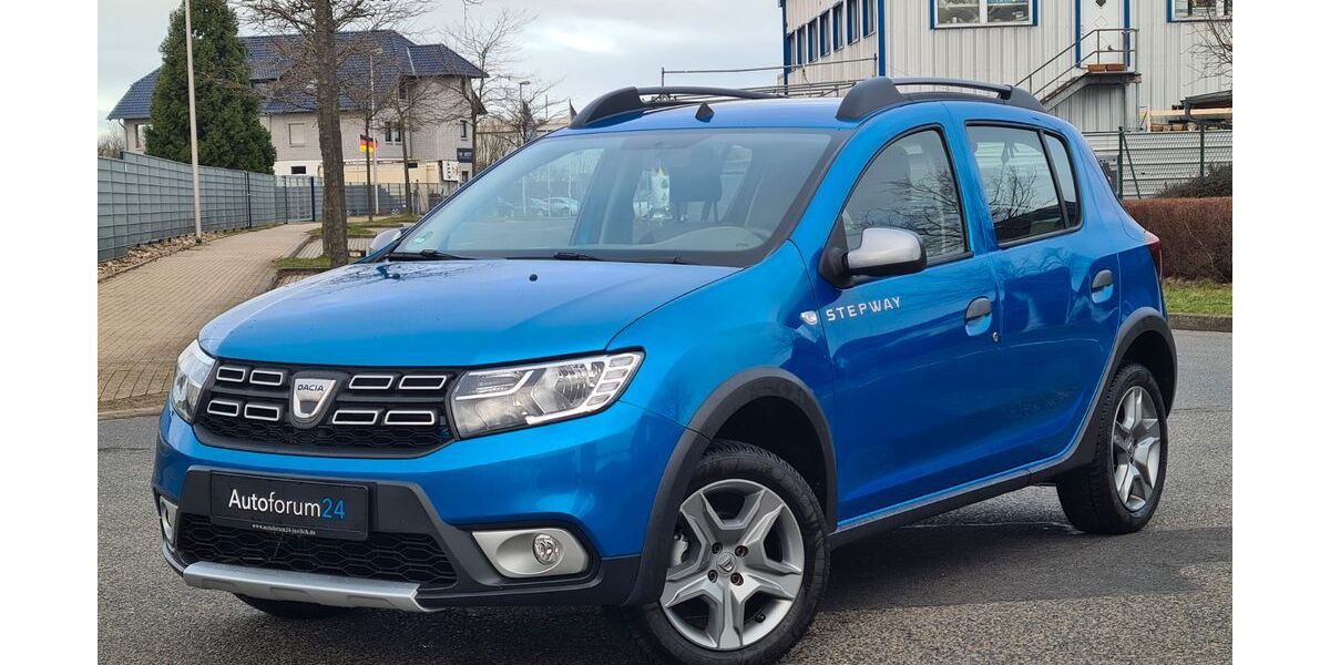 Dacia Sandero 50.000 km 10.999 &euro; Jülich 52428
