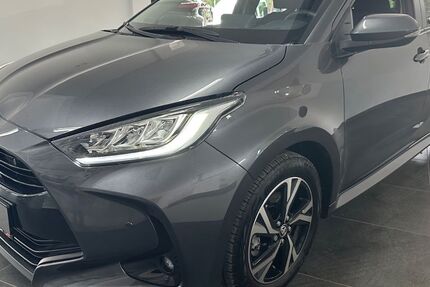 Toyota Yaris 5.900 km 22.800 &euro; Stolberg 52224