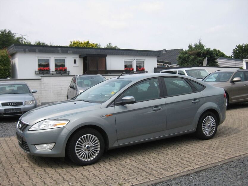 Ford Mondeo 189.000 km 2.750 € Niederzier 52382