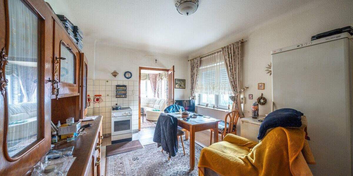 Mehrfamilienhaus, Wohnhaus Stolberg (Rheinland) Vicht - 6 Zimmer, 188 m&sup2;, 359.000&euro; | Angebot:25674571