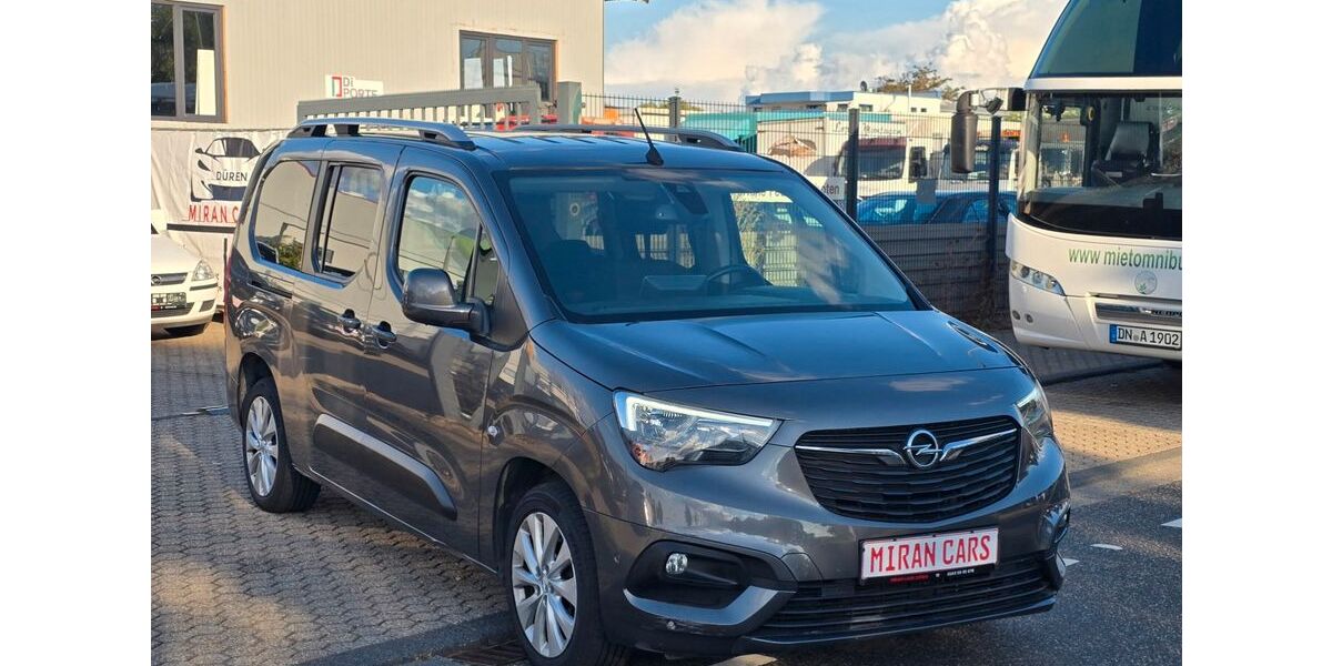 Opel Combo 208.000 km 7.999 &euro; Düren 52353