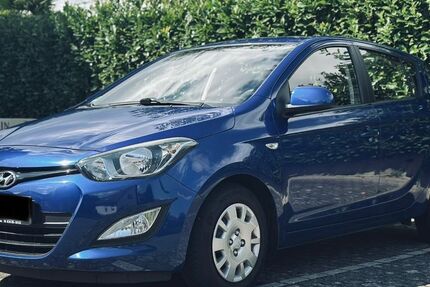 Hyundai i20 63.100 km 8.300 &euro; Jülich 52428