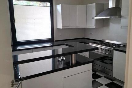 Doppelhaushälfte mit Garten * ideal für 2 Personen zimmer