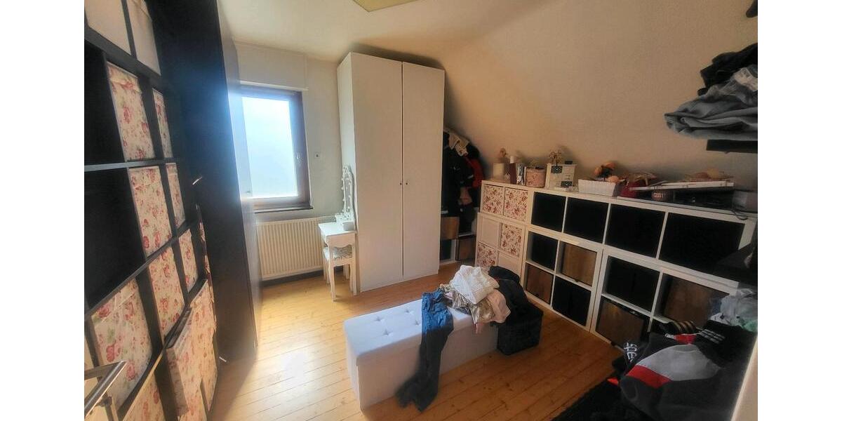 Einfamilienhaus Stolberg (Rhld.) Gressenich - 4 Zimmer, 150 m&sup2;, 1.650&euro; | Angebot:25627968