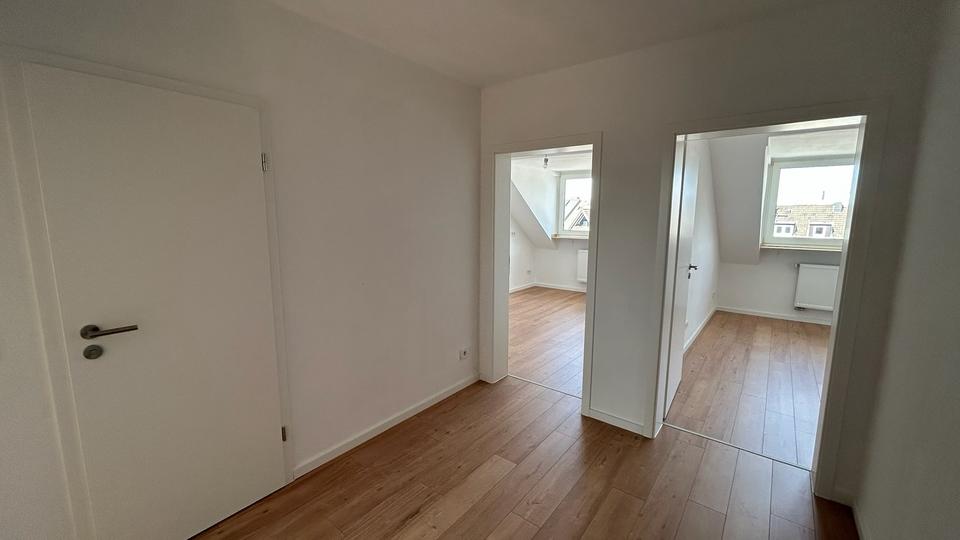 Dachgeschoßwohnung Düren - 3 Zimmer, 60 m&sup2;, 720&euro; | Angebot:26094729