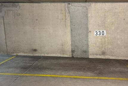 Tiefgaragenstellplatz (VanMinibus geeignet) zimmer