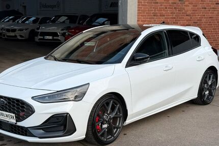 Ford Focus 39.720 km 29.899 &euro; Düren 52353