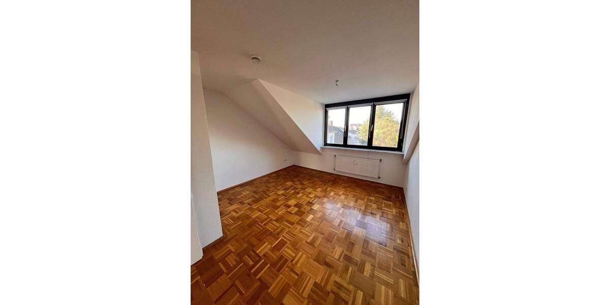 Etagenwohnung Aachen Burtscheid - 3 Zimmer, 78 m&sup2;, 900&euro; | Angebot:25835475