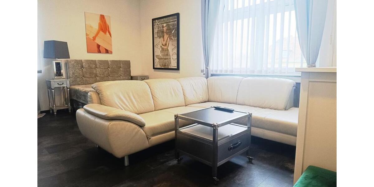 schönes helles möbliertes Appartment monatlich auf Zeit 2 zimmer