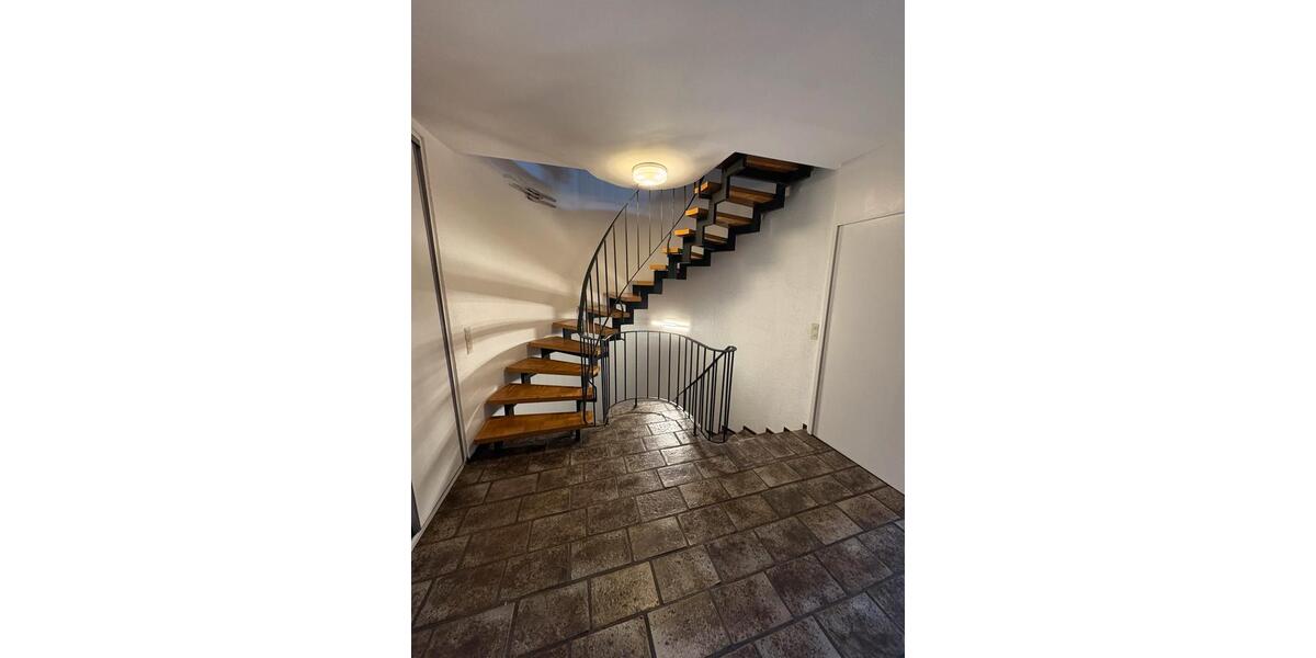 Doppelhaushälfte Eschweiler - 5 Zimmer, 250 m&sup2;, 1.760&euro; | Angebot:25422417