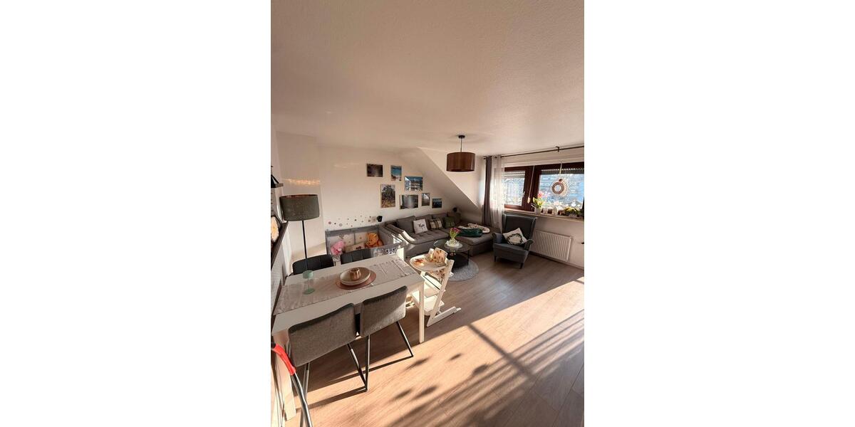 Dachgeschoßwohnung Aachen Eilendorf - 3 Zimmer, 75 m&sup2;, 675&euro; | Angebot:26167226