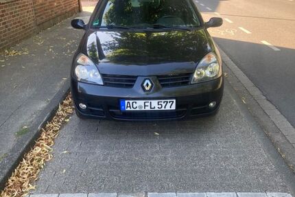 Renault Clio 222.500 km 1.049 € Aachen 52074