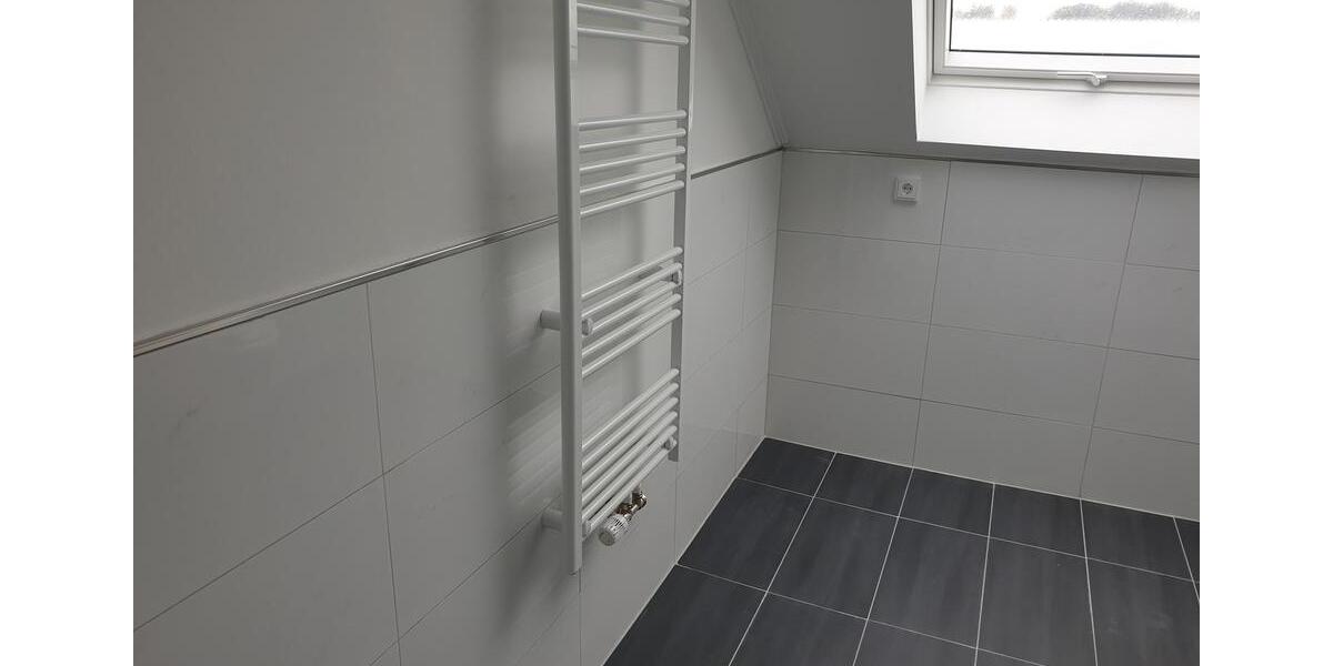 Dachgeschoßwohnung Herzogenrath - 2 Zimmer, 70 m&sup2;, 650&euro; | Angebot:26459043