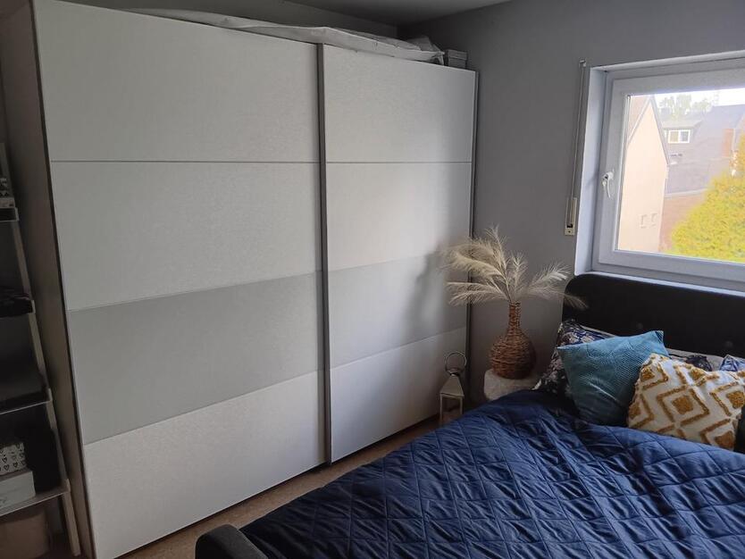 Helle 4-Zimmer-Wohnung mit Balkon, Garage in Eschweiler-Weisweile zimmer