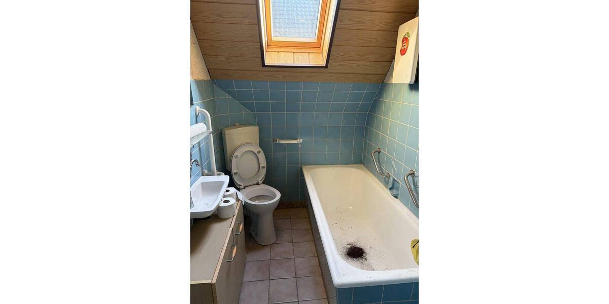 Einfamilienhaus Übach-Palenberg Palenberg - 8 Zimmer, 119 m&sup2;, 278.000&euro; | Angebot:26859247