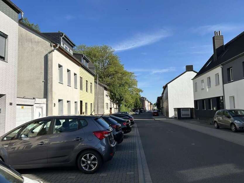 Haus zum Kaufen in Würselen 248.000 € 158 m²