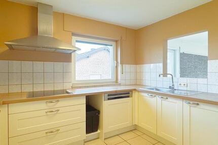 + 5PLUS IMMO + !!!!NUR MIT WBS-SCHEIN!!!! + 2-ZIMMER DGW MIT BALKON UND STELLPLATZ IN WEISWEILER + 2 zimmer