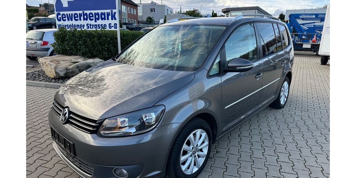 VW Touran 179.351 km 9.490 &euro; Stolberg 52222
