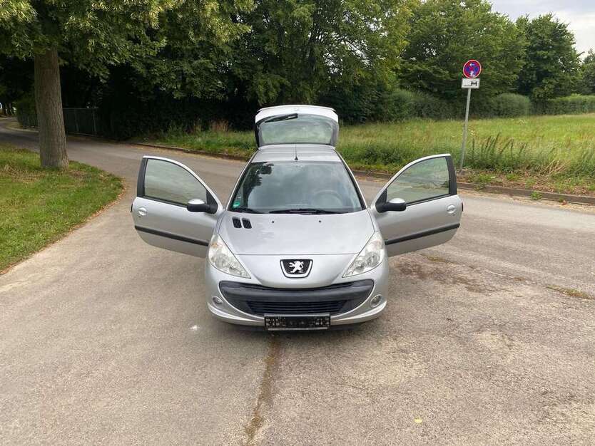 Peugeot 206 74.000 km 3.500 € Eschweiler 52249