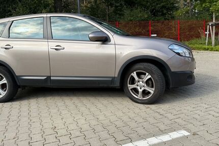 Nissan Qashqai 123.000 km 8.500 € Düren 52349
