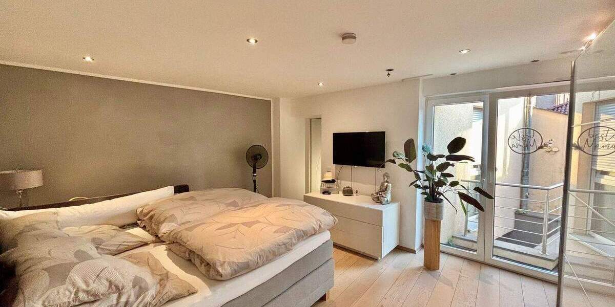 Mehrfamilienhaus, Wohnhaus Alsdorf Hoengen - 8 Zimmer, 270 m&sup2;, 595.000&euro; | Angebot:25772711