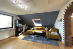JÄSCHKE - Großzügige 4-Zimmer-Dachgeschosswohnung mit Gartenanteil und Garage 5 zimmer