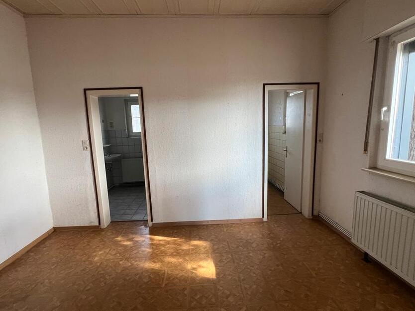 Großzügiges Haus mit vielen Mögl. in idyll. Lage zu vermieten