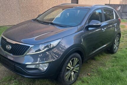 Kia Sportage 141.800 km 9.500 &euro; Würselen 52146