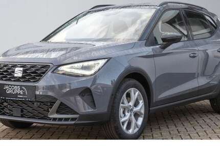 Seat Arona 5.555 km 27.490 € Düren 52351