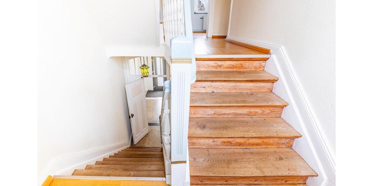 Reihenhaus Aachen Aachen-Mitte - 8 Zimmer, 170 m&sup2;, 295.000&euro; | Angebot:27236969