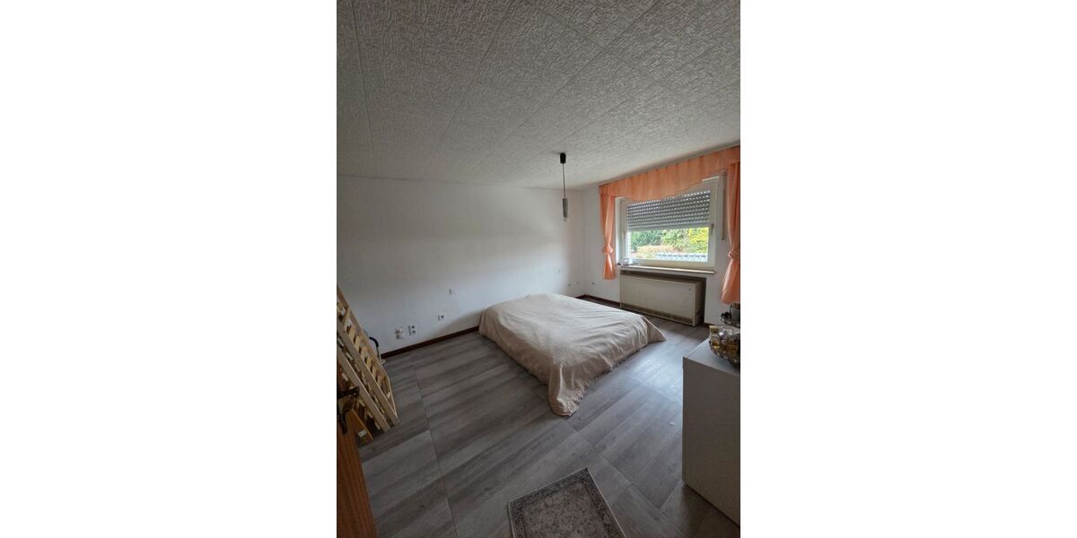 Doppelhaushälfte mit viel Potential ab 01.02.2026 in 52477 zu mieten 4 zimmer