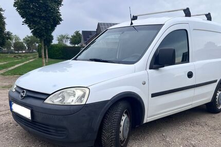 Opel Combo 99.300 km 4.200 &euro; Geilenkirchen 52511