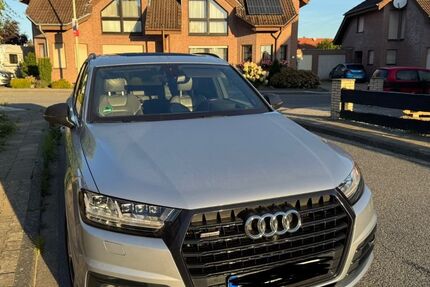 Audi Q7 101.000 km 48.100 € Düren 52351