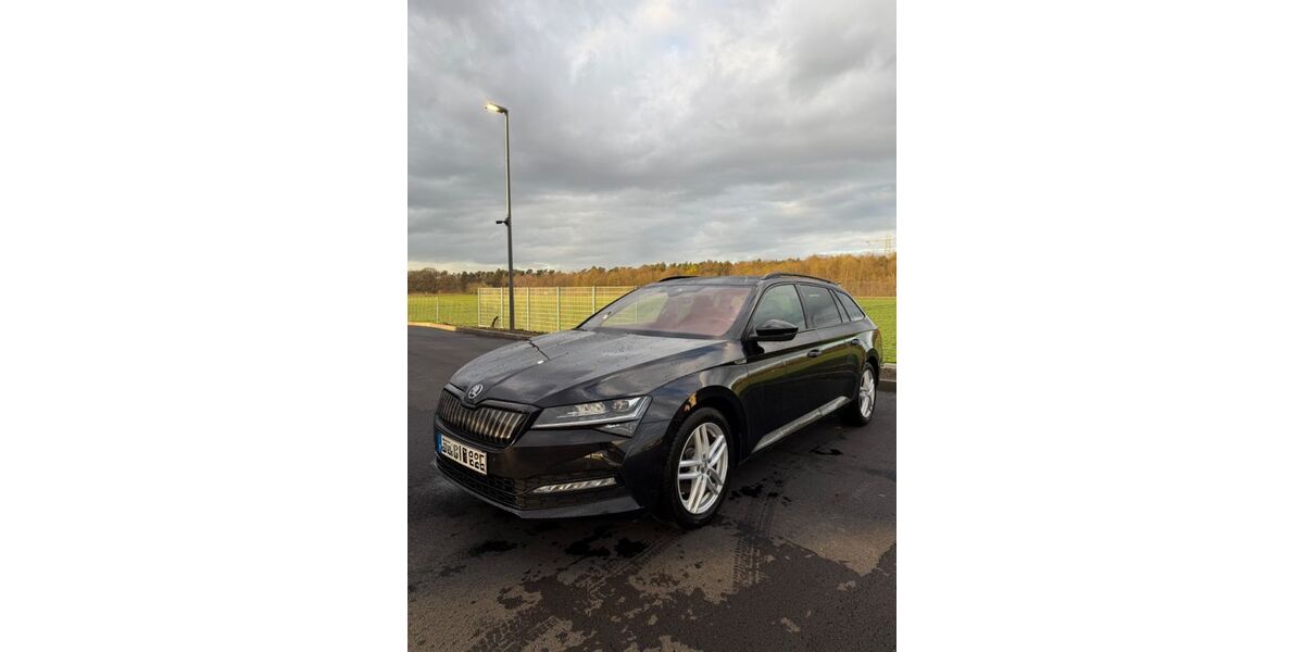 Skoda Superb 84.000 km 28.900 &euro; Jülich 52428