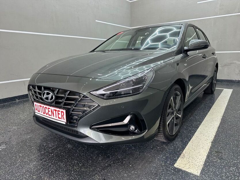 i30
