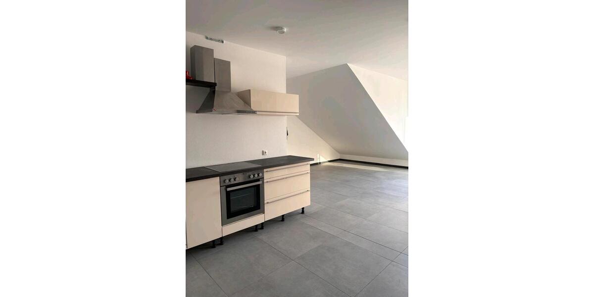 Dachgeschoßwohnung Stolberg (Rhld.) Gressenich - 1 Zimmer, 50 m&sup2;, 680&euro; | Angebot:25612729