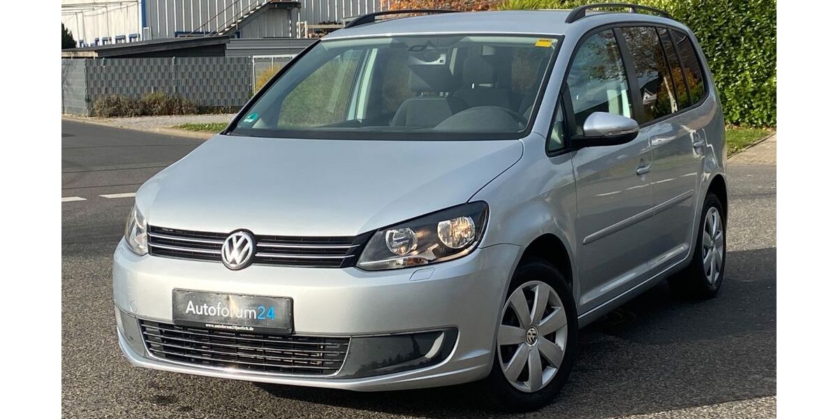 VW Touran 93.000 km 9.999 &euro; Jülich 52428