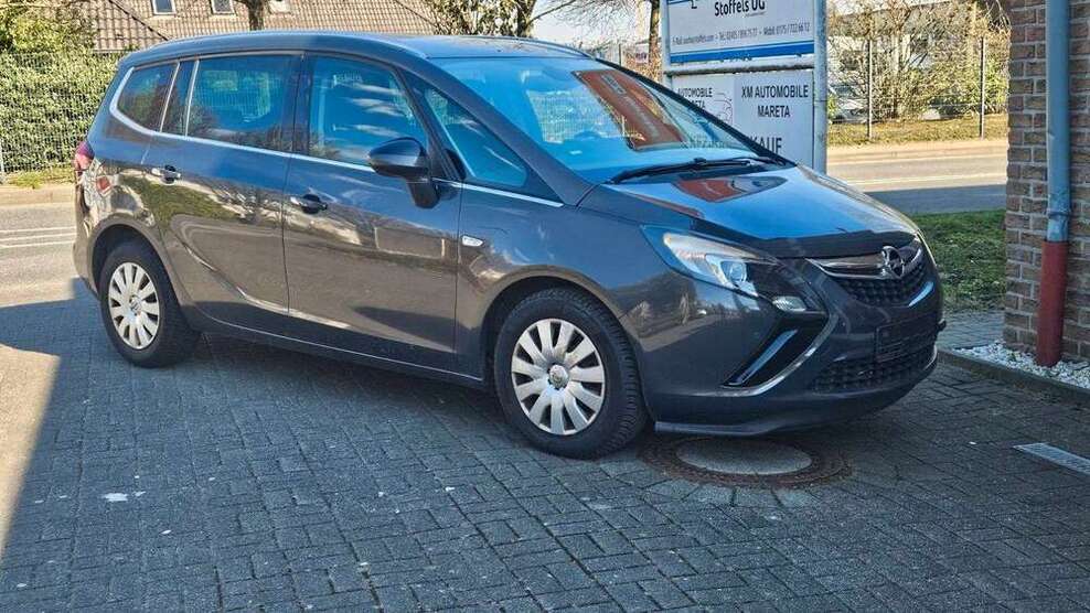 Opel Zafira 217.284 km 6.400 € Wuerselen 52146