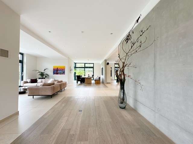 Haus zum Kaufen in Aachen 2.275.000 € 327.15 m² 9 zimmer