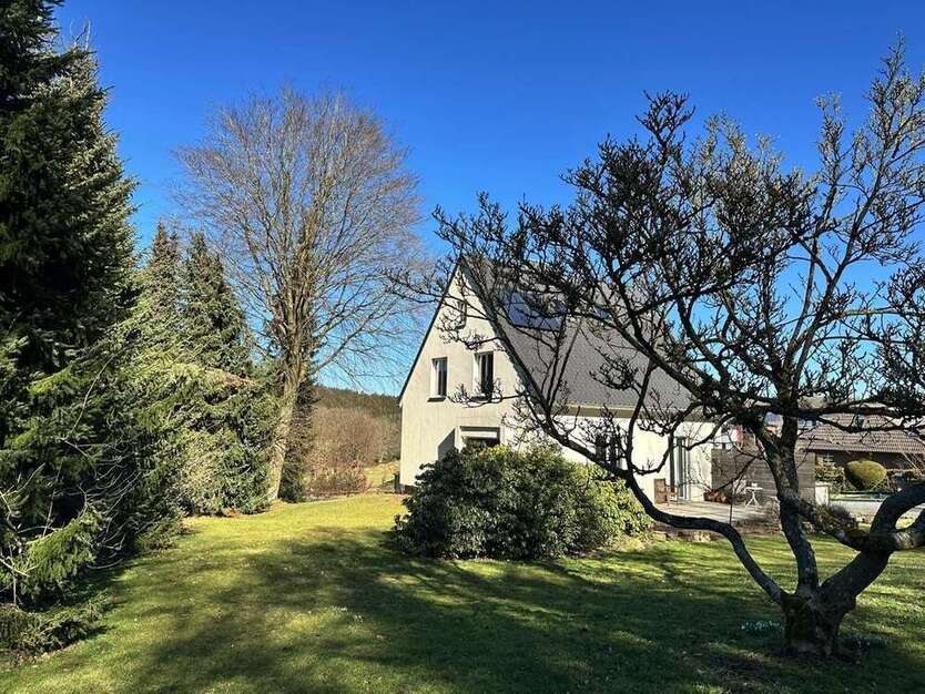 Haus zum Kaufen in Roetgen Rott 790.000 € 147 m²