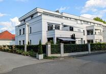 3 Zimmer, Küche, Diele, 2 Bäder, Balkon zu vermieten