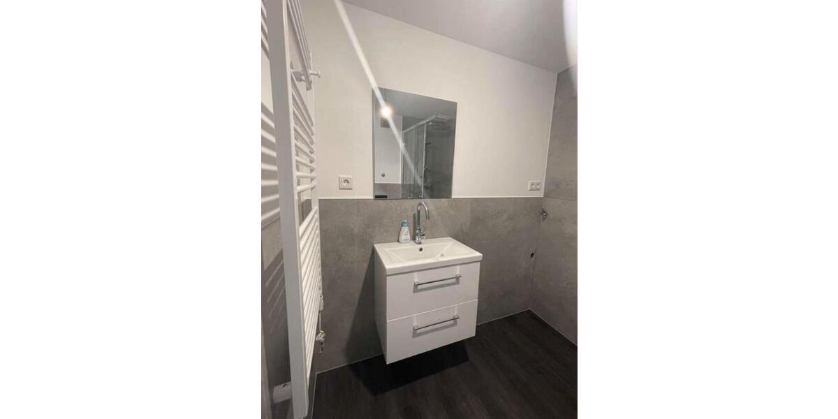 Dachgeschoßwohnung Aachen Aachen-Mitte - 2 Zimmer, 60 m&sup2;, 1.110&euro; | Angebot:25302829