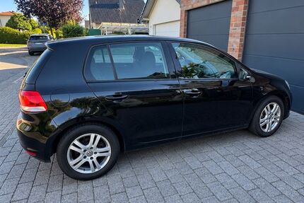 VW Golf 166.000 km 4.999 &euro; Baesweiler 52499